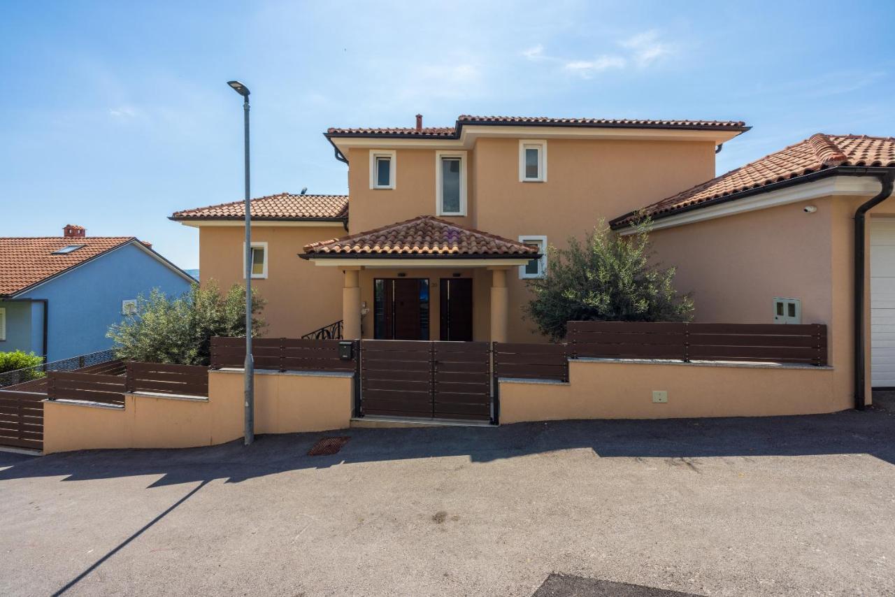 Ferienwohnung Dolly Lux Crikvenica Exterior foto