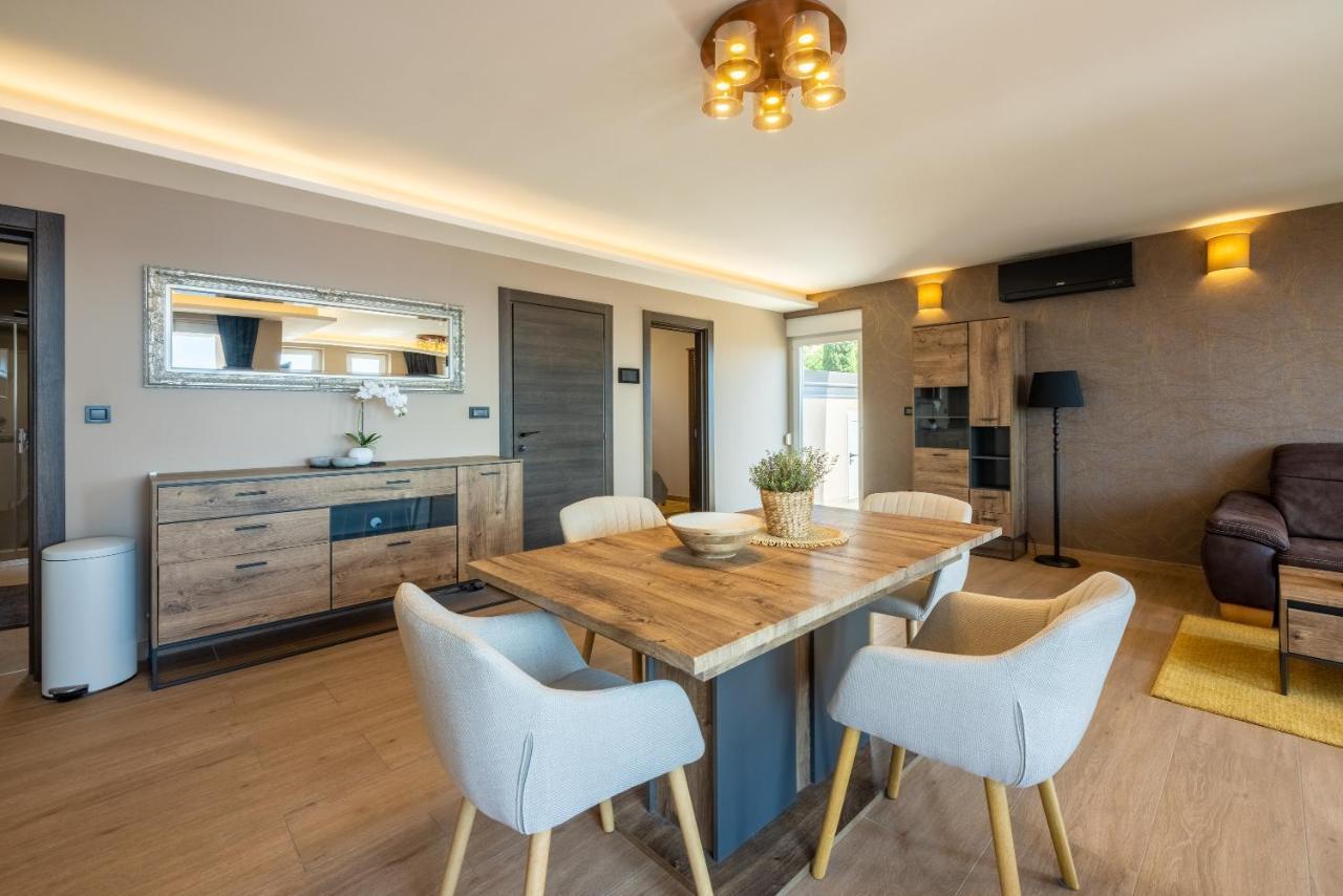 Ferienwohnung Dolly Lux Crikvenica Exterior foto